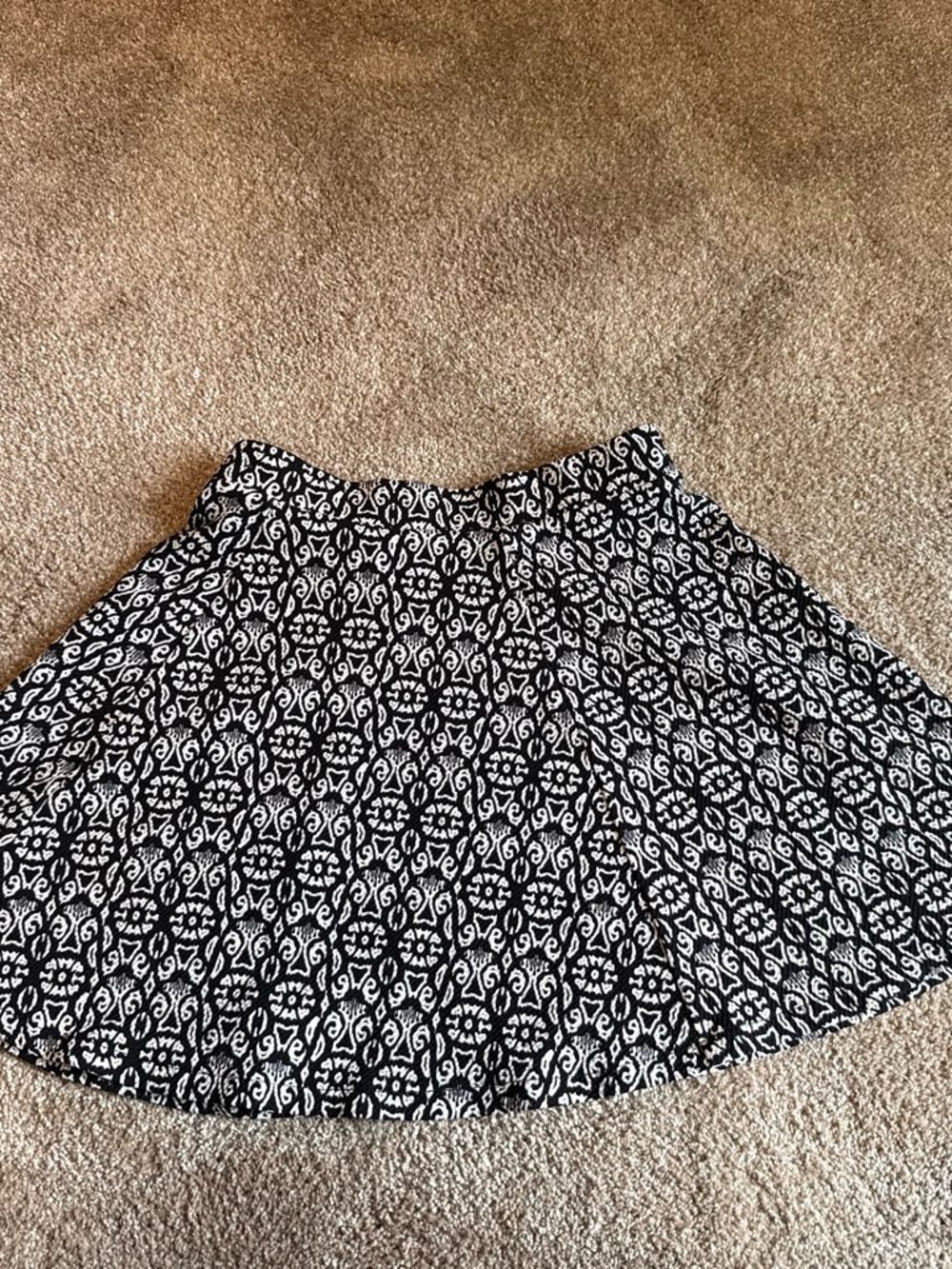 Aeropostale Black and White Circle Skater Skirt
